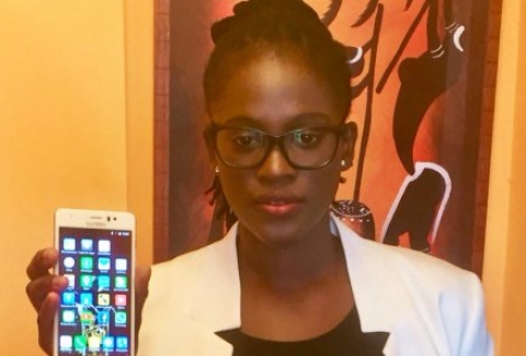 Start-up : la Guinéenne Fadima Diawara crée un smartphone